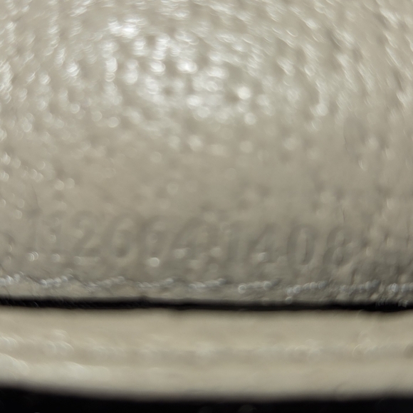 Gucci Beige and Brown Monogram Wallet - Picture 7 of 10